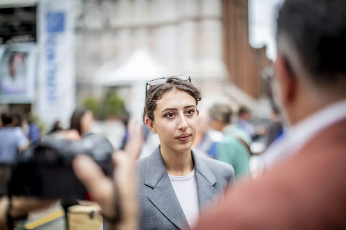 La giornalista Cecilia Sala arrestata a Teheran. Tajani “Lavoriamo per riportarla in Italia”